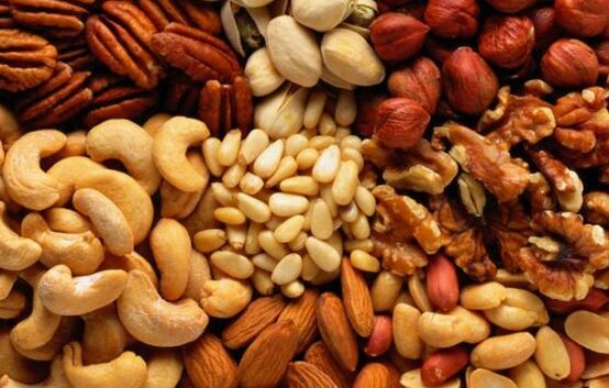 Verschiedene Nüsse gehören zu den besten Nahrungsmitteln zur Potenzsteigerung. 